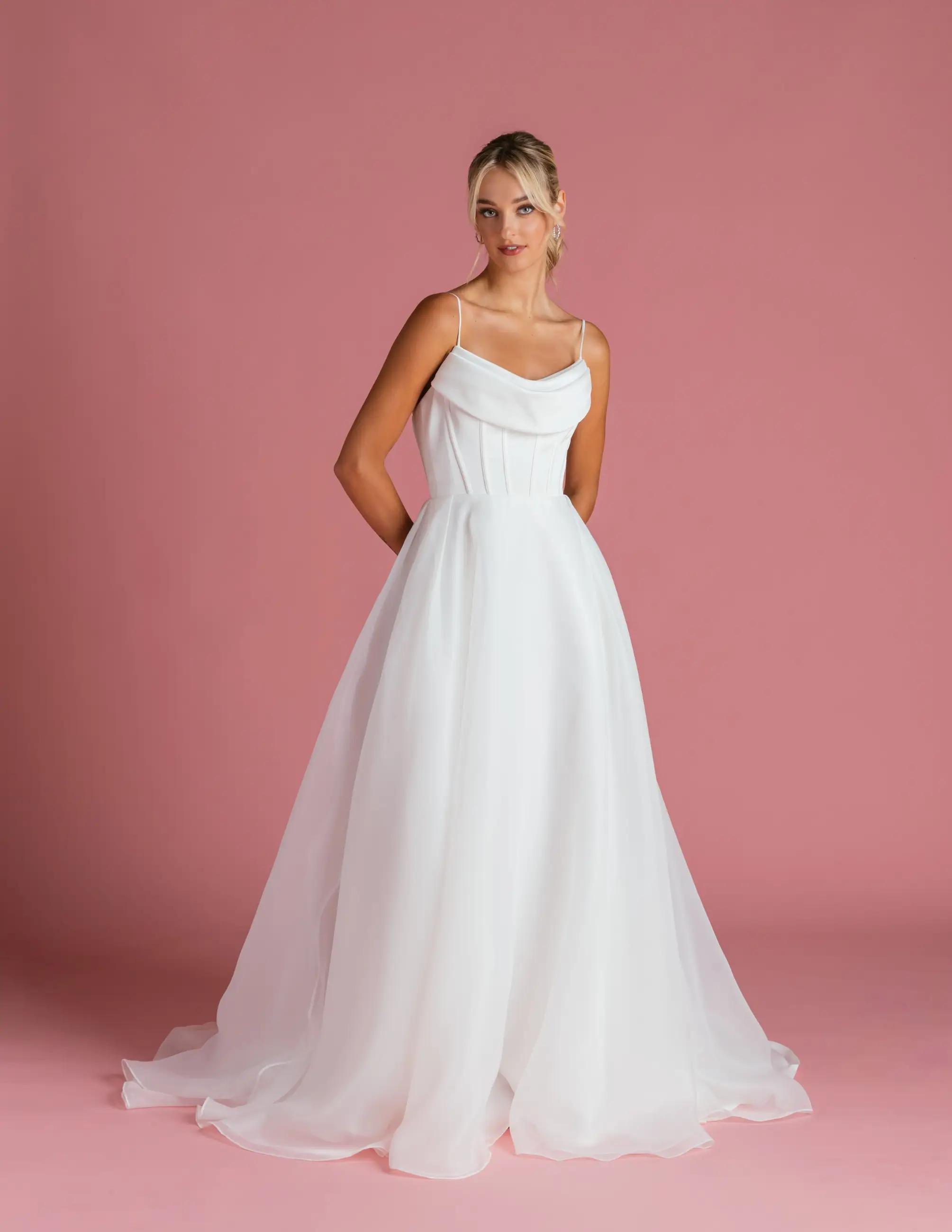 Bridal Gown Trends for the Minimalist Bride: Embrace Elegance with Simplicity. Desktop Image