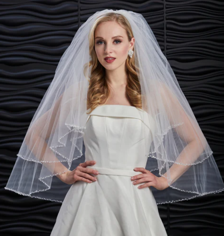 The Wedding Veil Unveiled: A Symbolic and Stylish Soiree. Desktop Image
